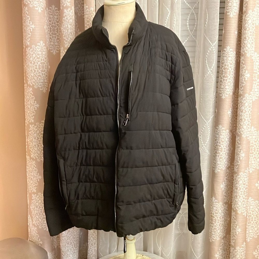 Calvin Klein men’s puffer jacket in black size xl